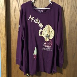 Torrid Def Leppard women’s burgundy long sleeve graphic rock band tee size 4X